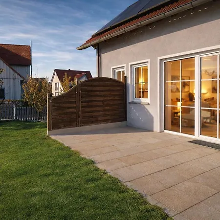 بيت للعطل Domus Limes, Quiet Oasis Im Rad- Und Seenland Ellingen