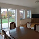 Domus Limes, Rad-oase Im Seenland Vakantiehuis *